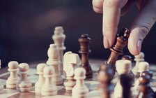 Tài chính Liên đoàn Cờ vua thế giới bị 'chiếu bí'