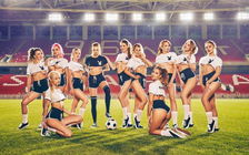 Những cô nàng rực lửa của tạp chí Playboy Nga đón chào World Cup 2018