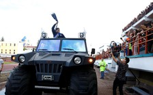 Maradona tuyên bố sẽ vung tiền để lôi kéo danh thủ về Dinamo Brest