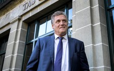 Choáng với cuộc sống xa hoa như 'vua' của cựu Tổng thư ký FIFA