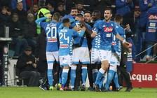 Serie A: Napoli vẫn bám đuổi Juventus sau chiến thắng nhọc nhằn