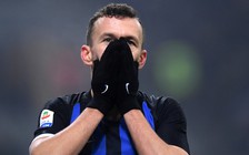 Serie A đối mặt nguy cơ đình chỉ sau cái chết của một CĐV