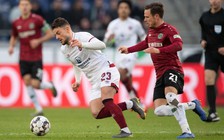 Cuộc chiến trụ hạng Bundesliga lập kỷ lục… 'ốc sên'