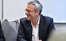 Ghế HLV trưởng tuyển Thái Lan chờ thầy dạy trẻ ở Barcelona