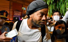 Messi đã trả tiền bảo lãnh giúp Ronaldinho tạm thoát khỏi nhà tù Paraguay