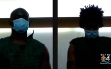 Hai ngôi sao bóng bầu dục Mỹ xách súng đi cướp đã ra đầu thú