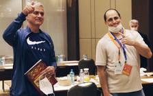 Mourinho thực hiện hành động đẹp với cha quá cố của nhà báo người Macedonia