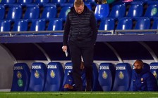 Tân HLV của Barcelona ‘thụt cổ’ trước thềm trận mở màn Champions League