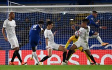 Phạt đền ‘nở rộ’, FIFA bị yêu cầu đổi luật... 'chơi bóng bằng tay'!