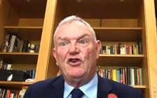 Chủ tịch LĐBĐ Anh đâm đơn từ chức khi làm dư luận bóng đá phẫn nộ