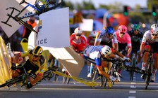 Phạt nặng cua rơ gây tai nạn khiến đối thủ mất hết răng, tái tạo khuôn mặt