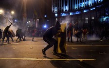 Trận Peru - Argentina có thể bị đình chỉ, an ninh siết chặt bảo vệ Messi