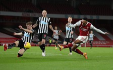Kết quả Ngoại hạng Anh, Arsenal 3-0 Newcastle: Aubameyang tỏa sáng, ‘Pháo thủ’ lên giữa bảng