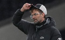 Liverpool khủng hoảng chấn thương trầm trọng, HLV Klopp ‘xua tay’ trước hy vọng vô địch