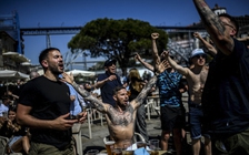 Chung kết Champions League: CĐV Man City và Chelsea đổ bộ đến Porto