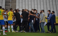 Trận Brazil gặp Argentina dừng giữa chừng vì hỗn loạn điều tra Covid-19