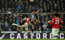 Ngoại hạng Anh lập kỷ lục số ca nhiễm, số phận mùa giải 2021 - 2022 khó đoán