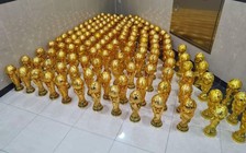 Qatar thu giữ hàng trăm chiếc cúp giả trước World Cup 2022