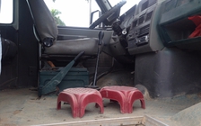 Trường học dùng xe hết 'date' đưa đón học sinh