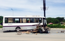 Lái xe ba gác và xe máy bị đâm nguy kịch vì đi ngược chiều