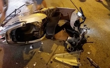 Tài xế gây tai nạn bỏ chạy, kéo theo xe máy dưới gầm suốt 3 km