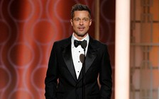 Bạn bè cổ vũ Brad Pitt trên sân khấu Quả cầu vàng 2017