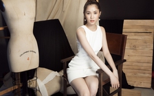 Chân dài 'thay thế' Ngọc Trinh tinh khôi với váy trắng