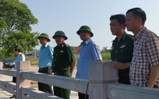 Lập hàng rào bịt các lối mở vận chuyển hàng lậu dọc biên giới Móng Cái