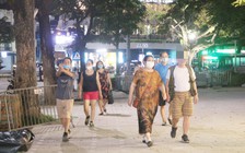 Nhiều người Hà Nội chưa biết phố đi bộ tạm dừng hoạt động từ tối nay