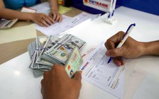 Tăng mạnh, giá USD lên 'đỉnh'