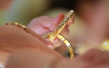 Giá vàng trồi sụt đầu tuần