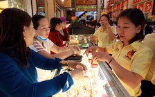 Các nhà đầu tư ‘tất tay’ mua vào, vàng tăng trở lại