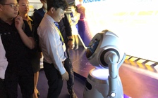 Ngân hàng đầu tiên đưa robot vào giao dịch