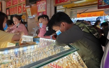 Giá vàng ngày 19.2: Tăng vọt lên 45 triệu đồng/lượng