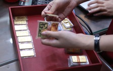 Giá vàng hôm nay 13.10.2020: Giá giảm, nhà đầu tư "gom hàng"