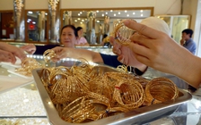 Giá vàng hôm nay 26.5.2021: Tăng vọt qua mức chờ đợi của giới đầu tư