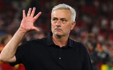 HLV Mourinho đưa AS Roma bứt phá vào tốp 4