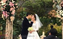 Song Joong Ki bật khóc, hôn Song Hye Kyo trong đám cưới thế kỷ