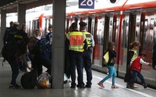 Tấn công bằng dao trên tàu lửa ở Áo, 2 người bị thương nặng