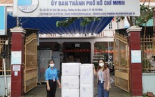 Tặng 5.000 khẩu trang kháng khuẩn cho tình nguyện viên chống dịch ở TP.HCM