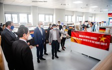 Đức trao tặng thiết bị y tế hỗ trợ Việt Nam chống Covid-19