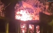 Người biểu tình đốt nhà thủ tướng Sri Lanka