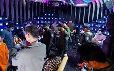 Đồng Tháp: Treo biển 'tạm đóng cửa vì dịch Covid-19', karaoke vẫn lén lút đón khách