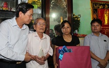 Vợ phi công Trần Quang Khải tham dự Hội nghị biểu dương người có công