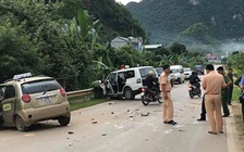 Taxi đấu đầu xe cứu thương, 1 người chết, 7 người bị thương