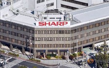 Foxconn thâu tóm Sharp với mức giá thấp hơn