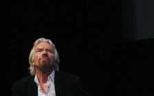 Tỉ phú Richard Branson 'ghen tị' vì Elon Musk phóng được tên lửa