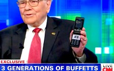 Tỉ phú Warren Buffett nói iPhone giá 1.000 USD là quá rẻ