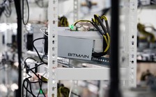 Bộ đôi sáng lập Bitmain rời ghế CEO doanh nghiệp