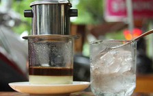 Trà đá Sài Gòn, cà phê Hà Nội